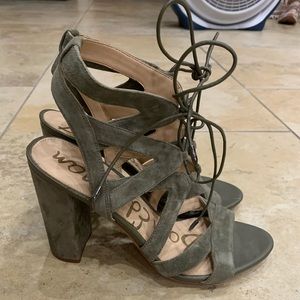 Ladies high heal sandals